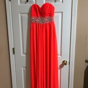 Coral fun ball gown/prom dress